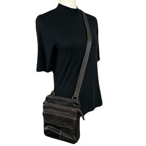 Vintage‎ Fossil Crossbody Bag Purse Pebbled Black Leather Adj Strap Classic 90s